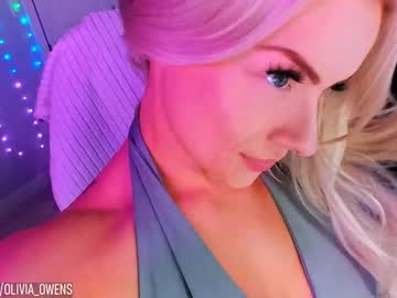 girl
        oliviaowens cam image #4927748