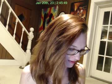 couple
        petiteandpete cam image #704277