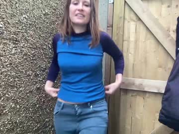 girl
        eatmypie69 cam image #3742729
