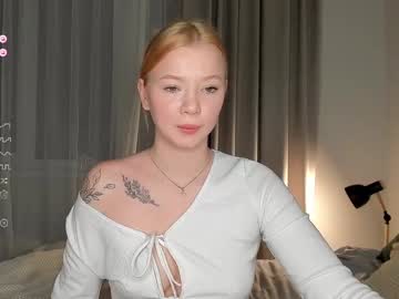 girl
        stacy_touch cam image #5974800