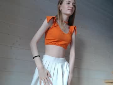 girl
        princess__aurora cam image #813548