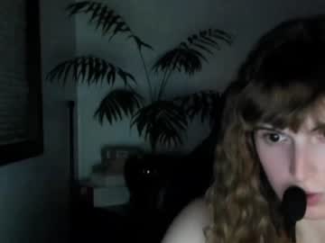 girl
        olivia8697 cam image #1645458