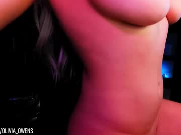 girl
        oliviaowens cam image #4927935