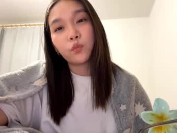 girl
        oracowee cam image #6791491