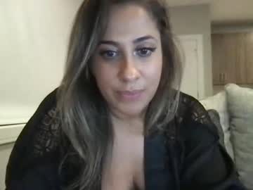girl
        miaskye777 cam image #183903