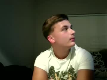 couple
        braydenandemem cam image #4372496