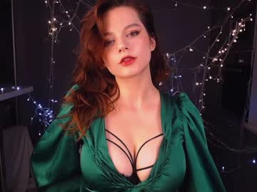 girl
        lorienn cam image #2310817
