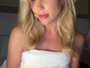 girl
        iiivy_ cam image #6404943