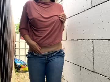 girl
        nyconik cam image #6639652