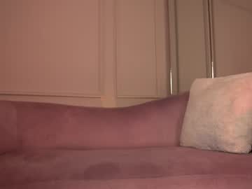 girl
        mariannacruzz cam image #5427521