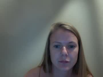 girl
        biigbb cam image #271373