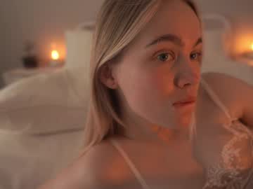 girl
        bibi_it_is cam image #6702100