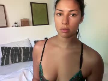 girl
        cuteamaraa cam image #6888608