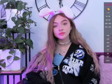 girl
        elizabeth__gray cam image #748457