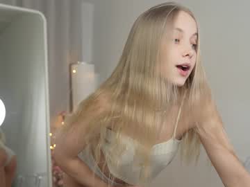 girl
        appr0ved cam image #3859320