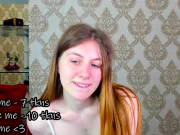 girl
        ashley_winks cam image #6473417