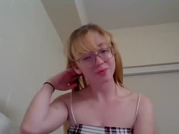 girl
        blonde_katie cam image #2901393