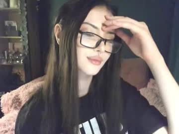 girl
        bmwm5f90 cam image #6252718