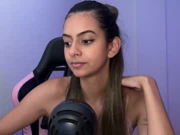 girl
        mayahepburn cam image #6462523