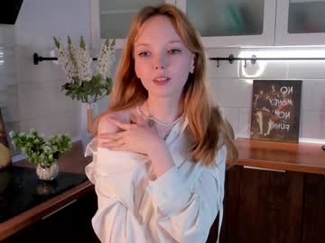 girl
        maudbayles cam image #5365343
