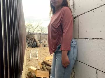 girl
        nyconik cam image #6322659
