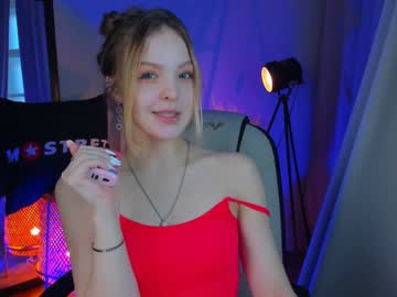 girl
        alice_tucci cam image #5818523