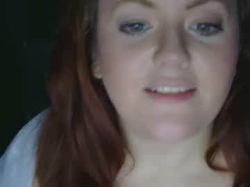 couple
        honeylacedstar cam image #4876827