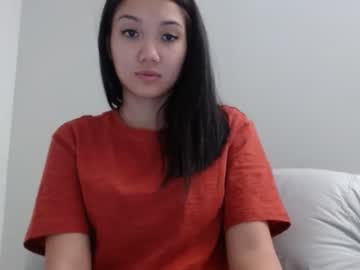 girl
        london_tipton cam image #2369169