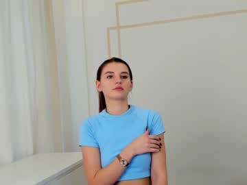 girl
        odelinaferrett cam image #3218254