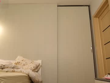 girl
        ronny_ponny cam image #5992547