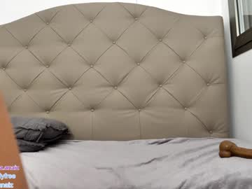 girl
        bunnyblondy cam image #2587715