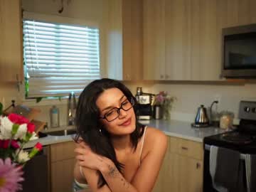 girl
        jadeperez_ cam image #6477419