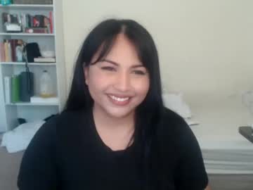 girl
        iamplutonianlust cam image #1353918