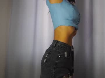 girl
        cassandra_diaz cam image #3261587