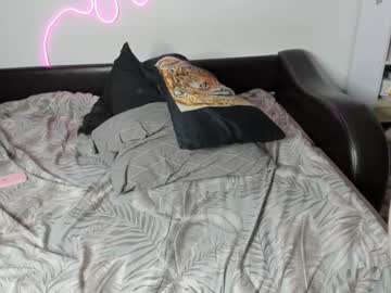 couple
        maya__77 cam image #5524243
