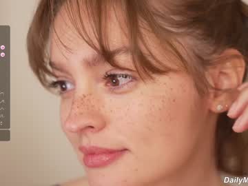 girl
        marymoody cam image #3417078