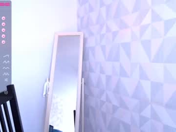 girl
        love_freya cam image #1250751