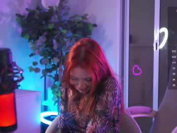 girl
        oki_dokie cam image #3379134