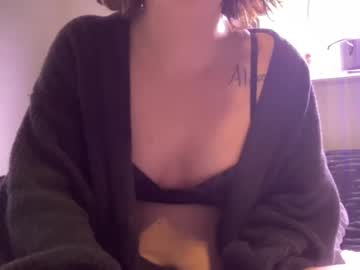 girl
        littlehellfire cam image #102962