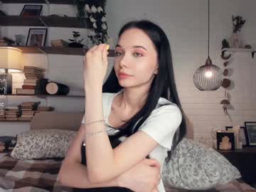 girl
        riskyproject cam image #4444497
