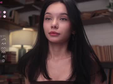 girl
        riskyproject cam image #5437738