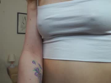 girl
        elissahatfield cam image #3160792