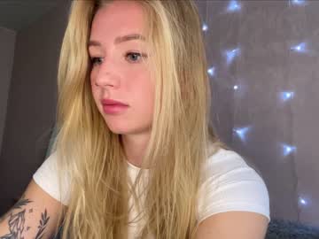 girl
        deardaria cam image #1373584