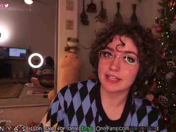 girl
        evelynpiers cam image #444755