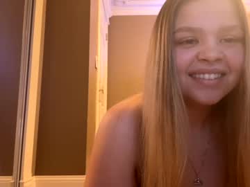 girl Live Cam Girls Love To Strip Naked For Their Viewers with prettyxprincess02
