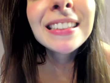 girl
        rosykindred cam image #185618