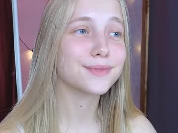 girl
        appr0ved cam image #2479283
