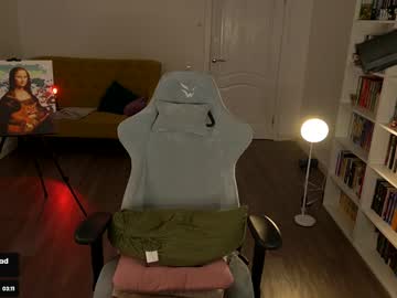 girl
        loony_moony cam image #5919345