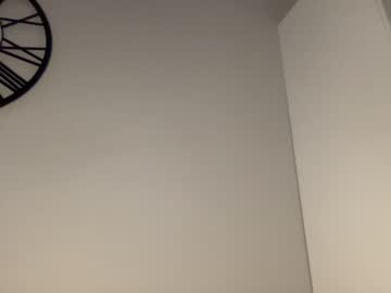 girl
        angel_from_sky cam image #1416603
