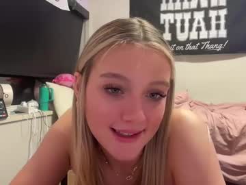 girl
        lexaarose05 cam image #6226071